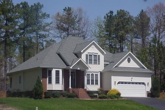 picture of wake forest home